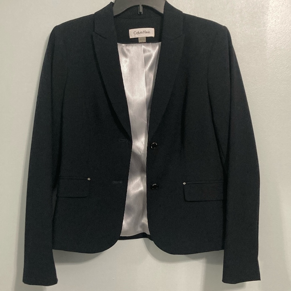 Calvin Klein Women’s Size 6 Navy Blazer . New.